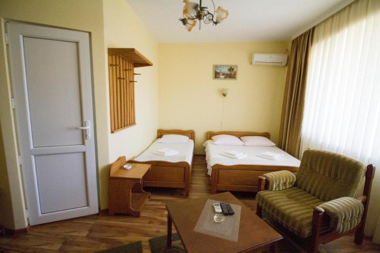 Hotel Captain Гоніо Екстер'єр фото